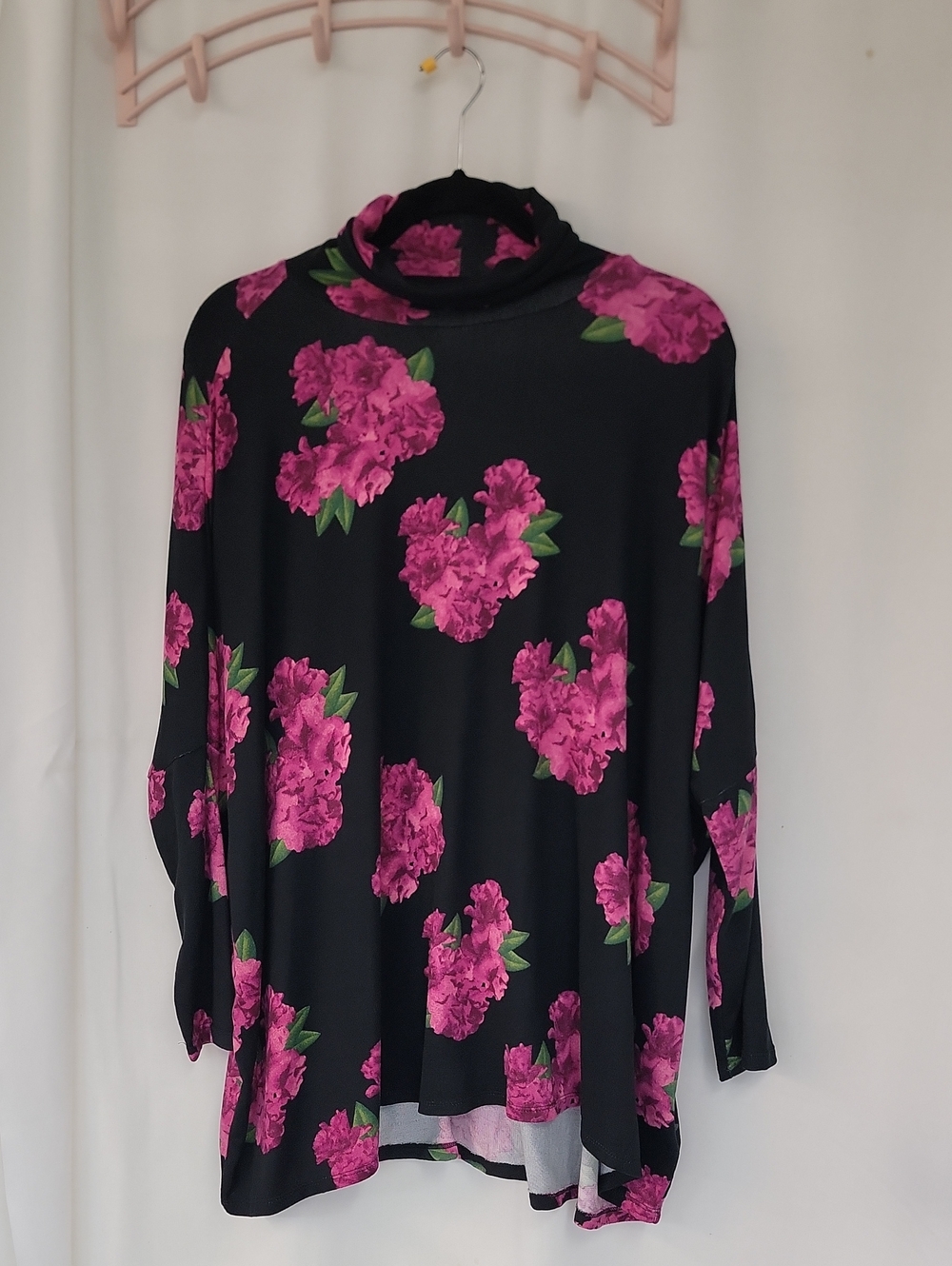 LuLaRoe Black Long Sleeve Tee with Pink Floral Print